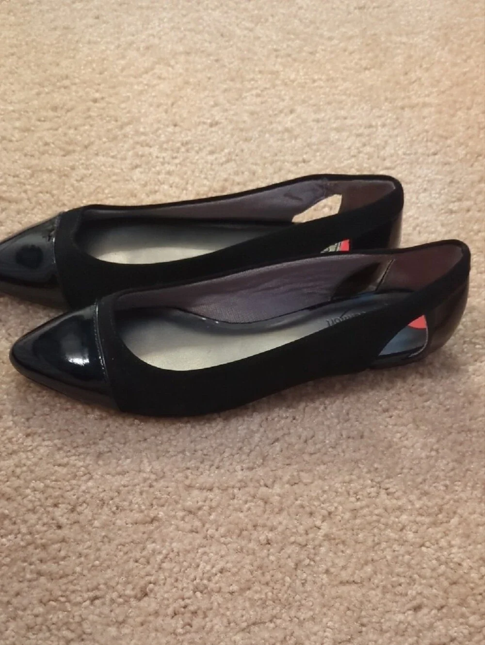 Life Stride Black Pointed Toe Slip-On Flats